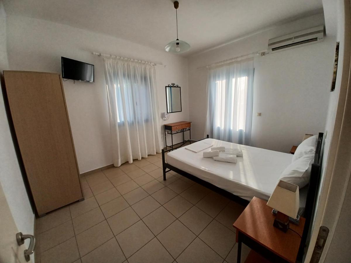 Taxiarchis Studios Agios Georgios  Экстерьер фото